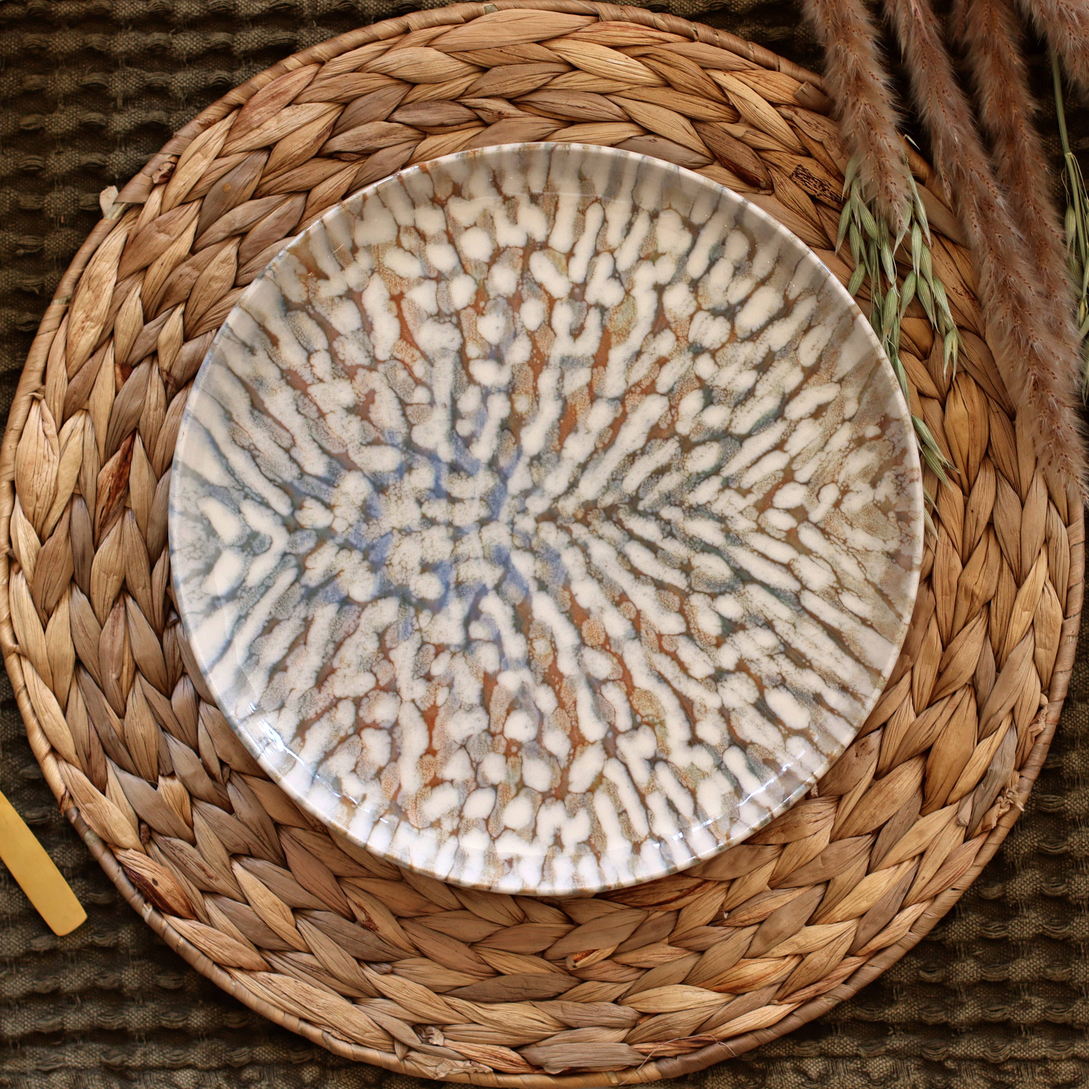 Amber Speiseteller 26 cm aus braunem und beigem Steinzeug