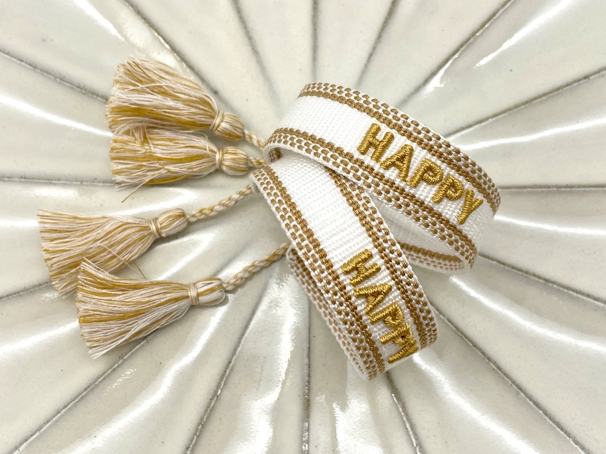 HAPPY Statement Armband gewebt, bestickt