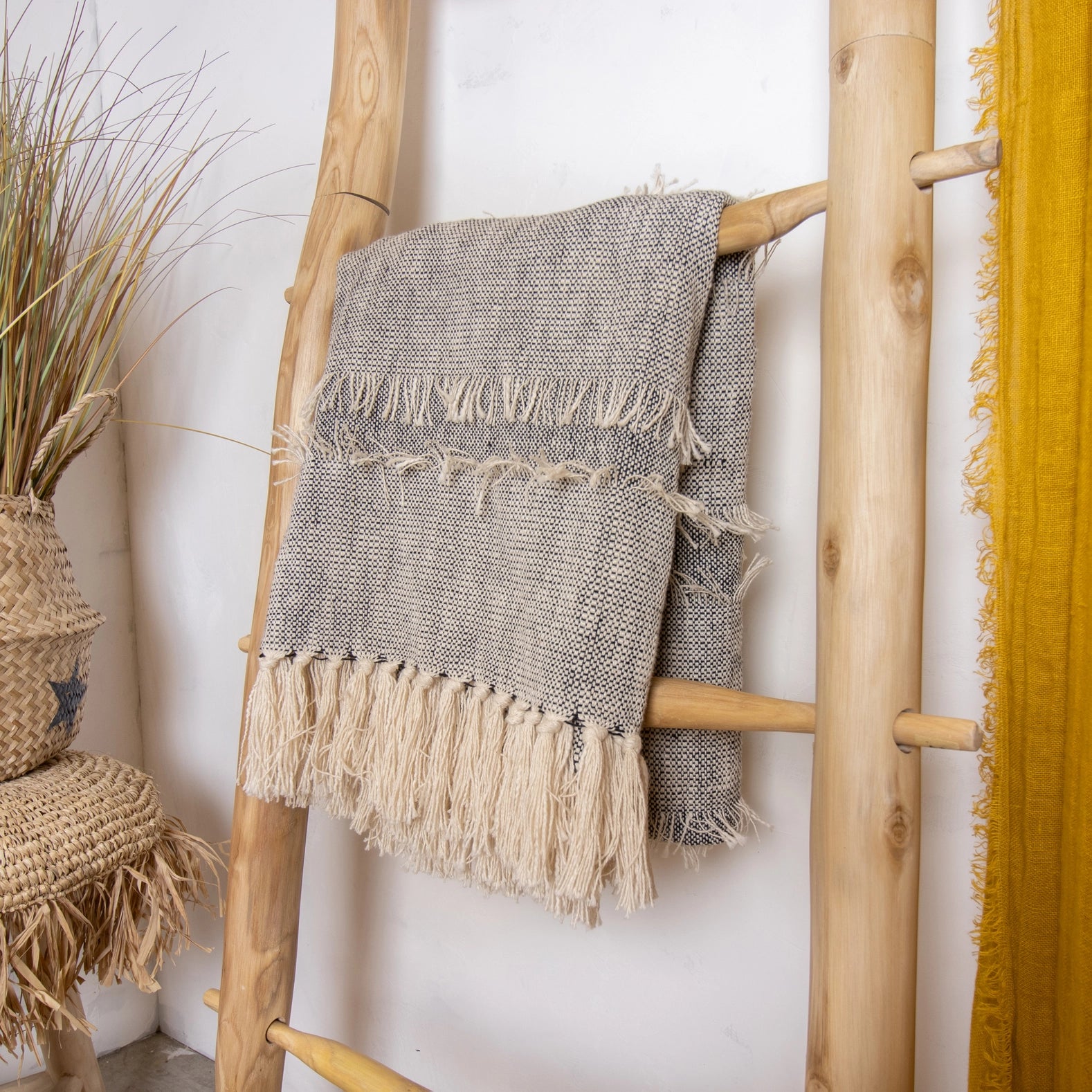 GESPRENKELTES HANDGEWEBTES BAUMWOLLPLAID MIT FRANSEN 125X150 SHERPA