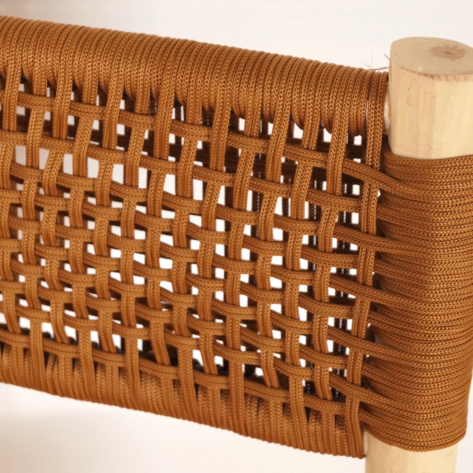 Hochstuhl aus Holz und Nylon 60 cm in camel