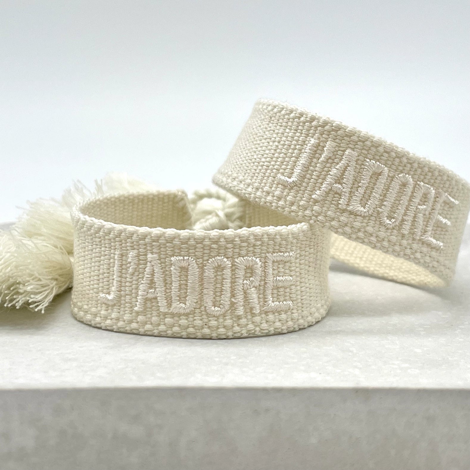 J'ADORE Statement Armband gewebt, bestickt