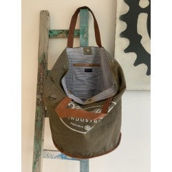 Klassische Tote-Tasche aus Segeltuch für den Alltag oder Strand - RETRO RR17