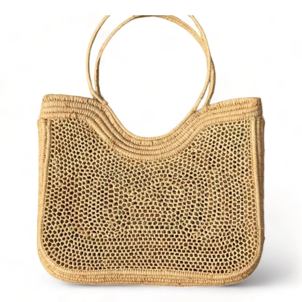 Handgefertigte Raffia-Tasche mit bequemem Griff
