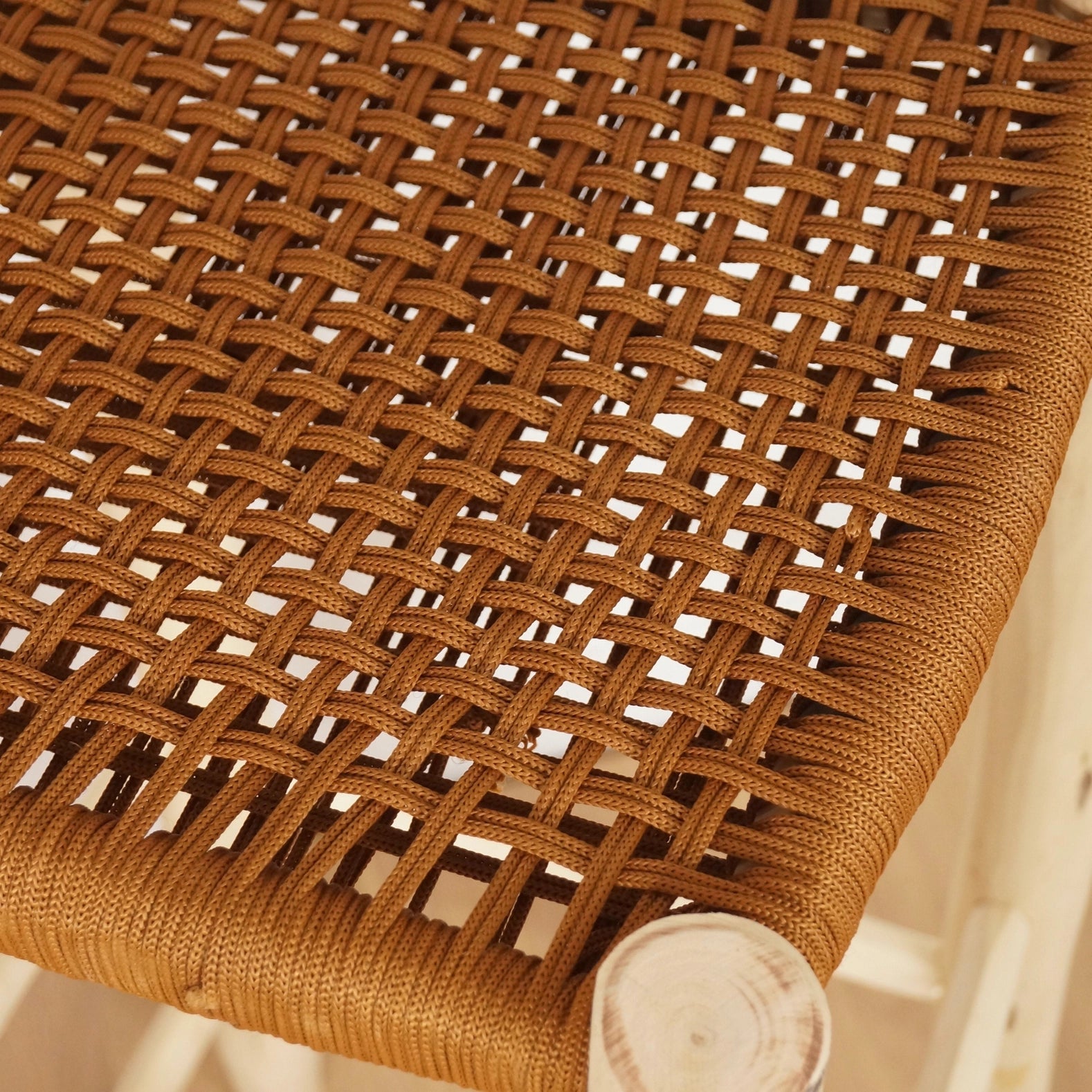 Hochstuhl aus Holz und Nylon 60 cm in camel