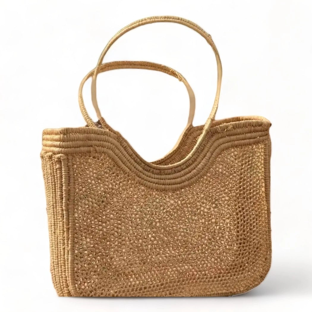Handgefertigte Raffia-Tasche mit bequemem Griff