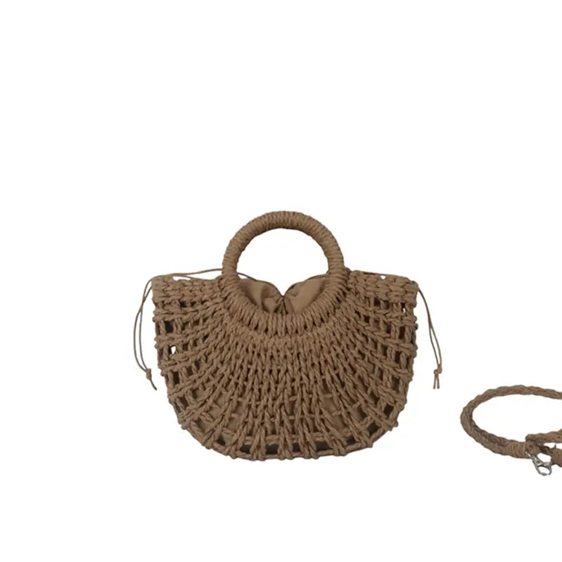 UMHÄNGETASCHE AUS RAFFIA. NEUE KOLLEKTION.