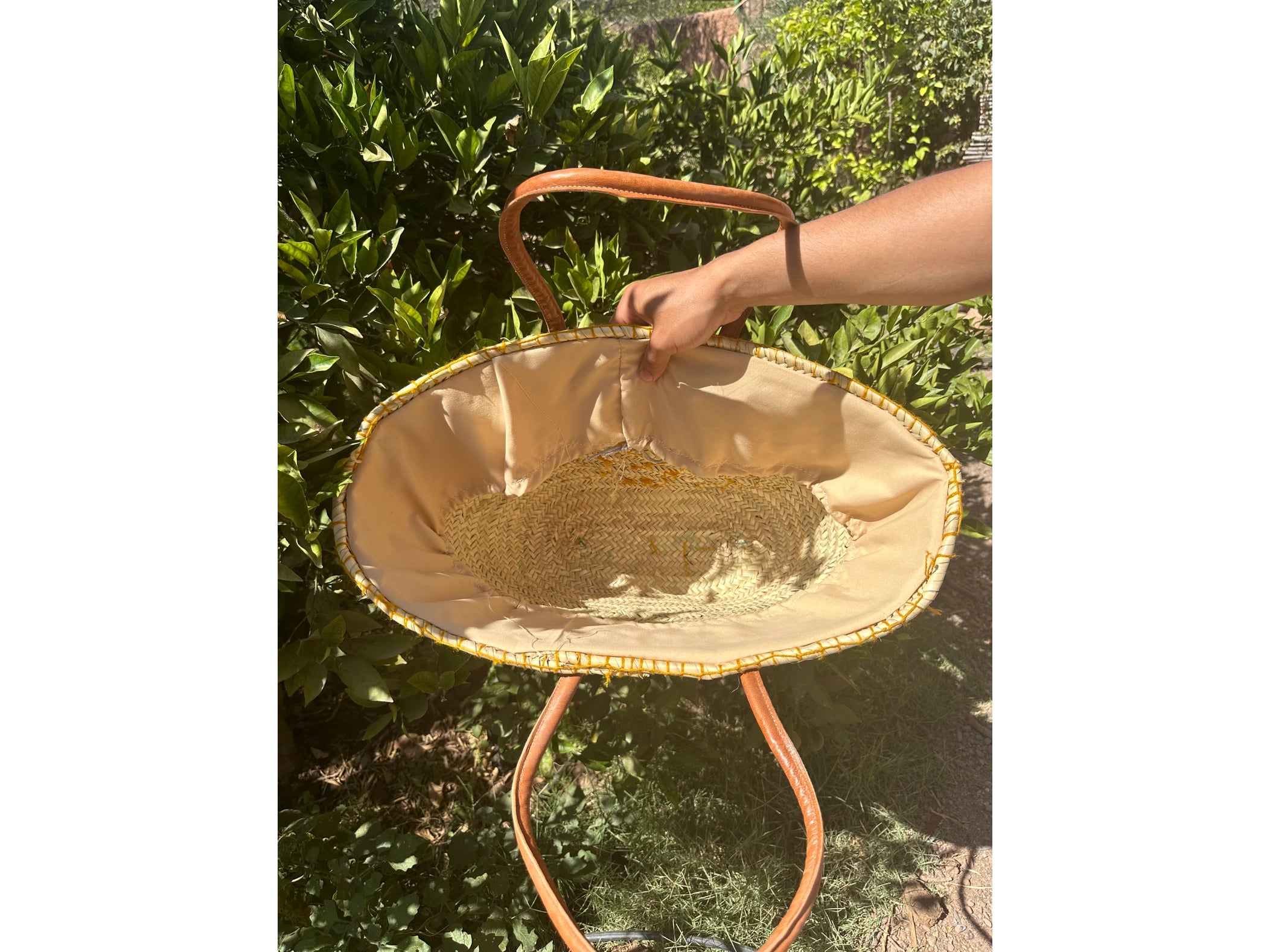 Marokkanischer Strohtasche mit Ledergriffen — Französischer Marktkorb