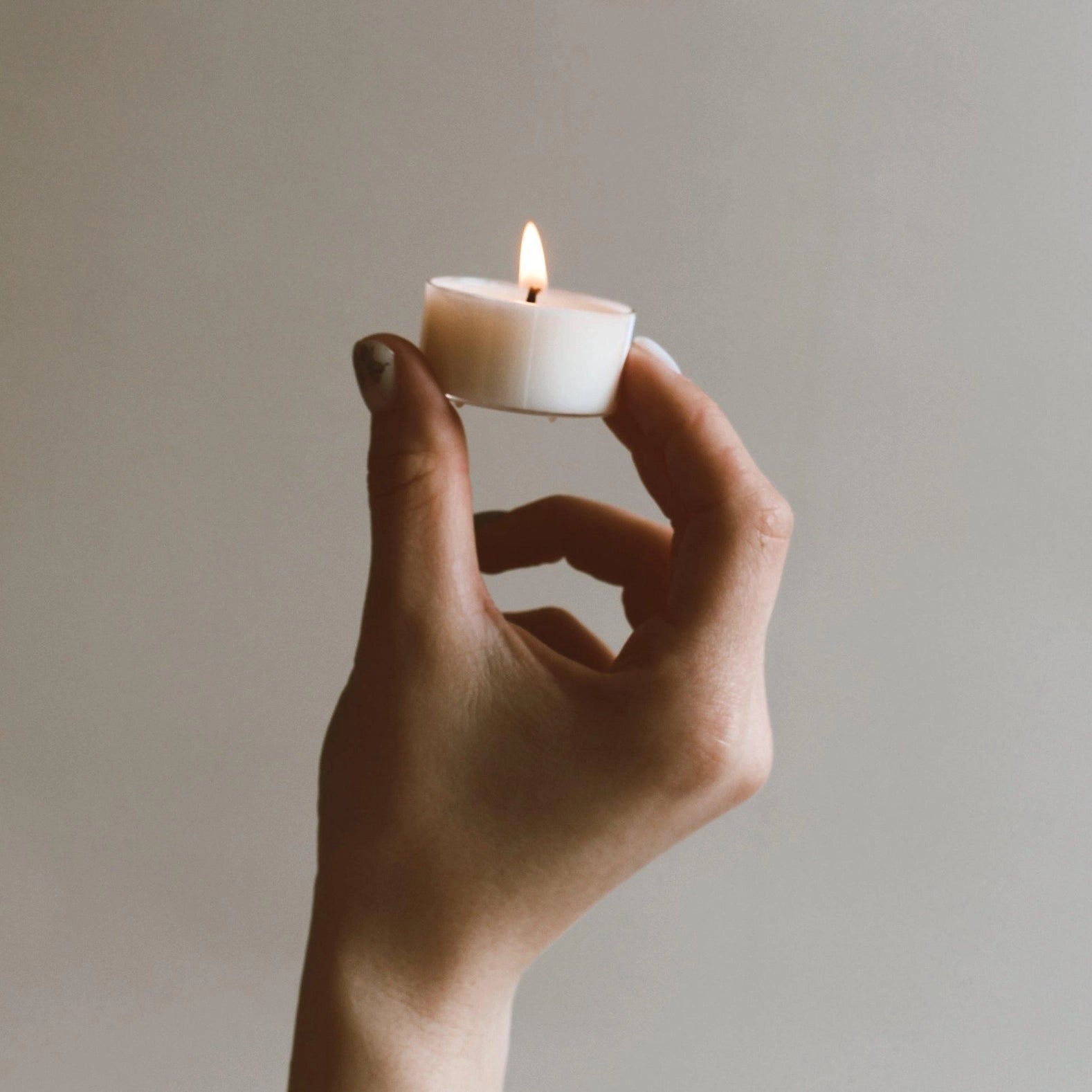 Manolyas Dream Tealigh Soja-Kerze | Hergestellt in Deutschland | Handgemacht