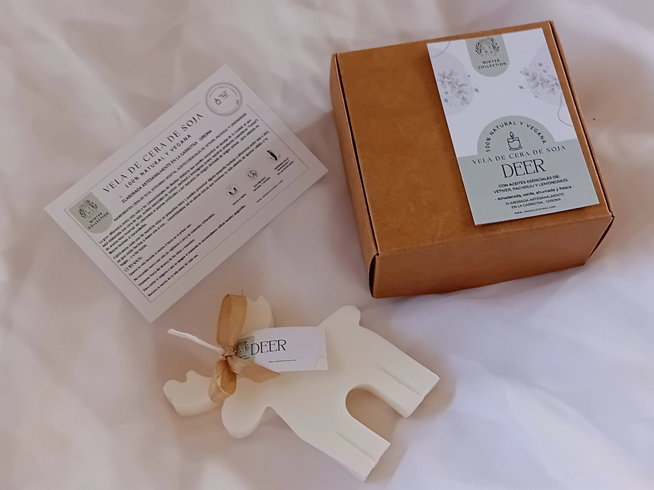 Weihnachtskerze aus Sojawachs mit Rentiermotiv