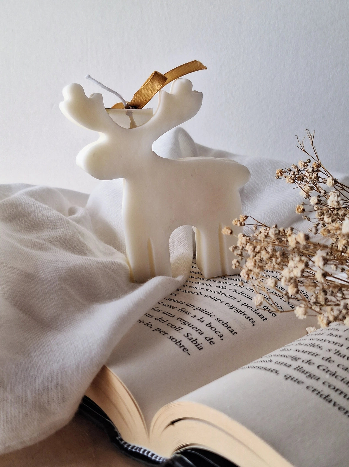 Weihnachtskerze aus Sojawachs mit Rentiermotiv