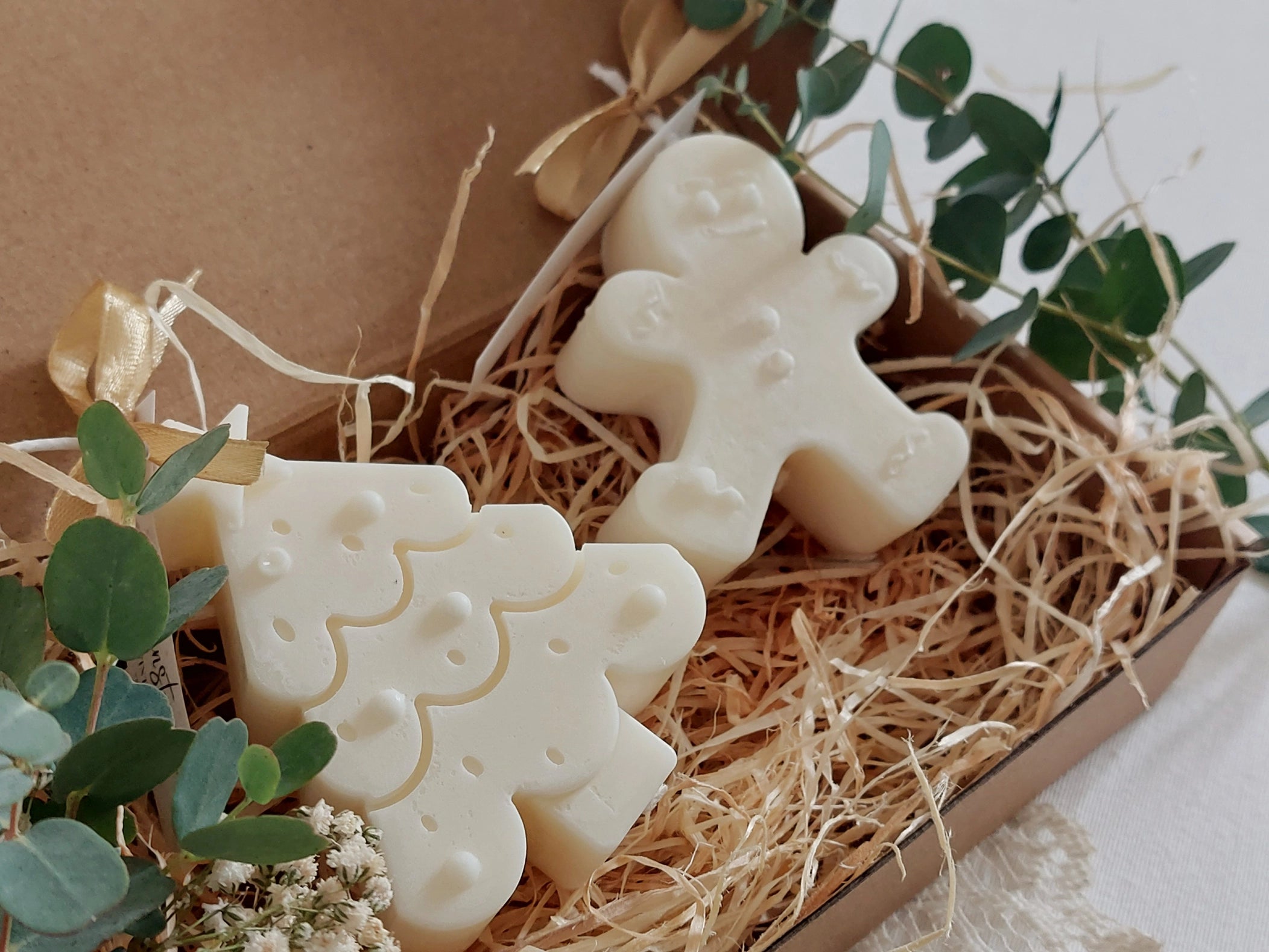 Weihnachtskerzen aus Wachs, Sojabaum und Lebkuchenpuppe (2er-Pack)