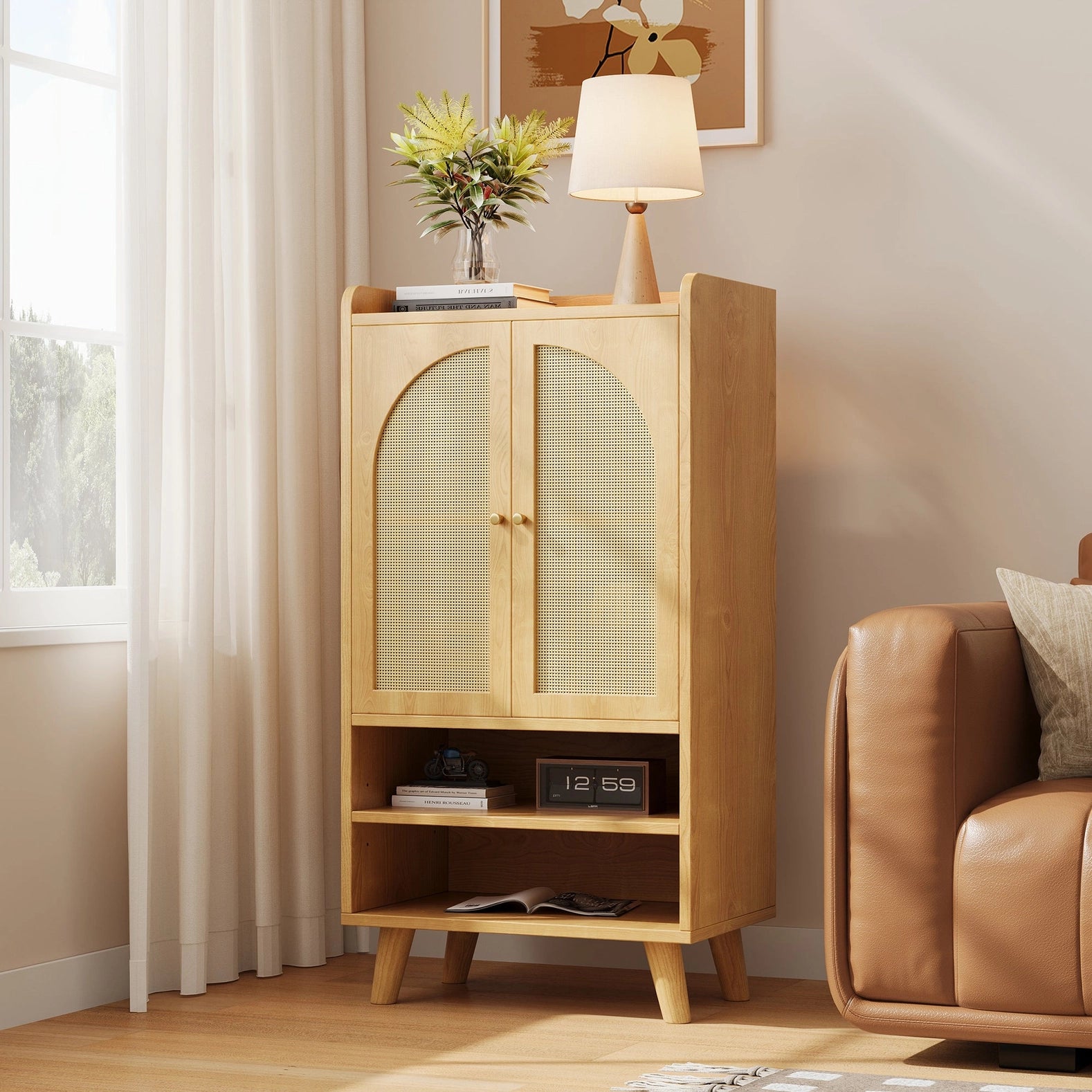 Rattan-Sideboard mit 2 Türen und 2 offenen Fächern, 60x40x121 cm, naturbelassenes Holz, vielseitiger Stauraum für Wohnzimmer, Küche oder Flur, luftiger skandinavischer Stil