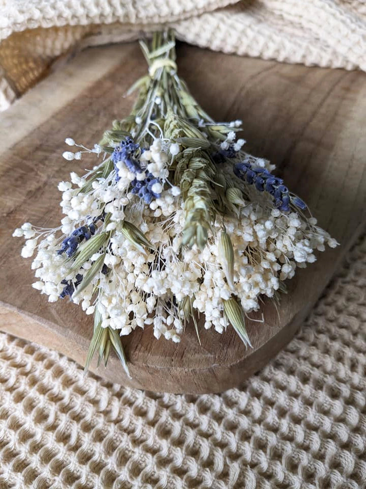 Colette – Kleiner Strauß aus natürlichen getrockneten Blumen