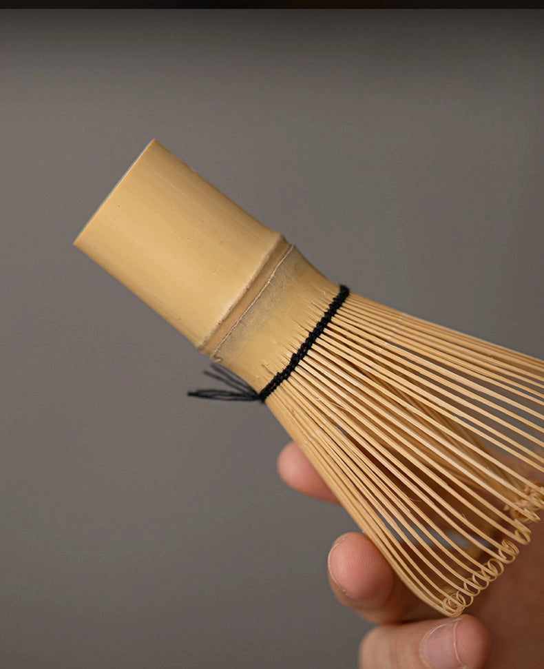 apanisches Keramik Matcha-Set | 6-teiliges Matcha Starter Kit | Schale + Bambusbesen (Chasen) + Halter + Bambuslöffel (Chashaku) + Sieb