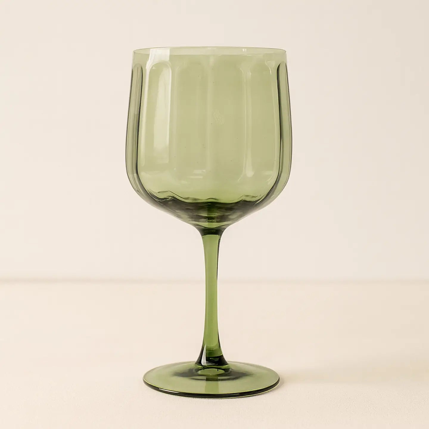 Set mit 4 Stielgläsern je 49 cl aus grünem Glas RIVIERA