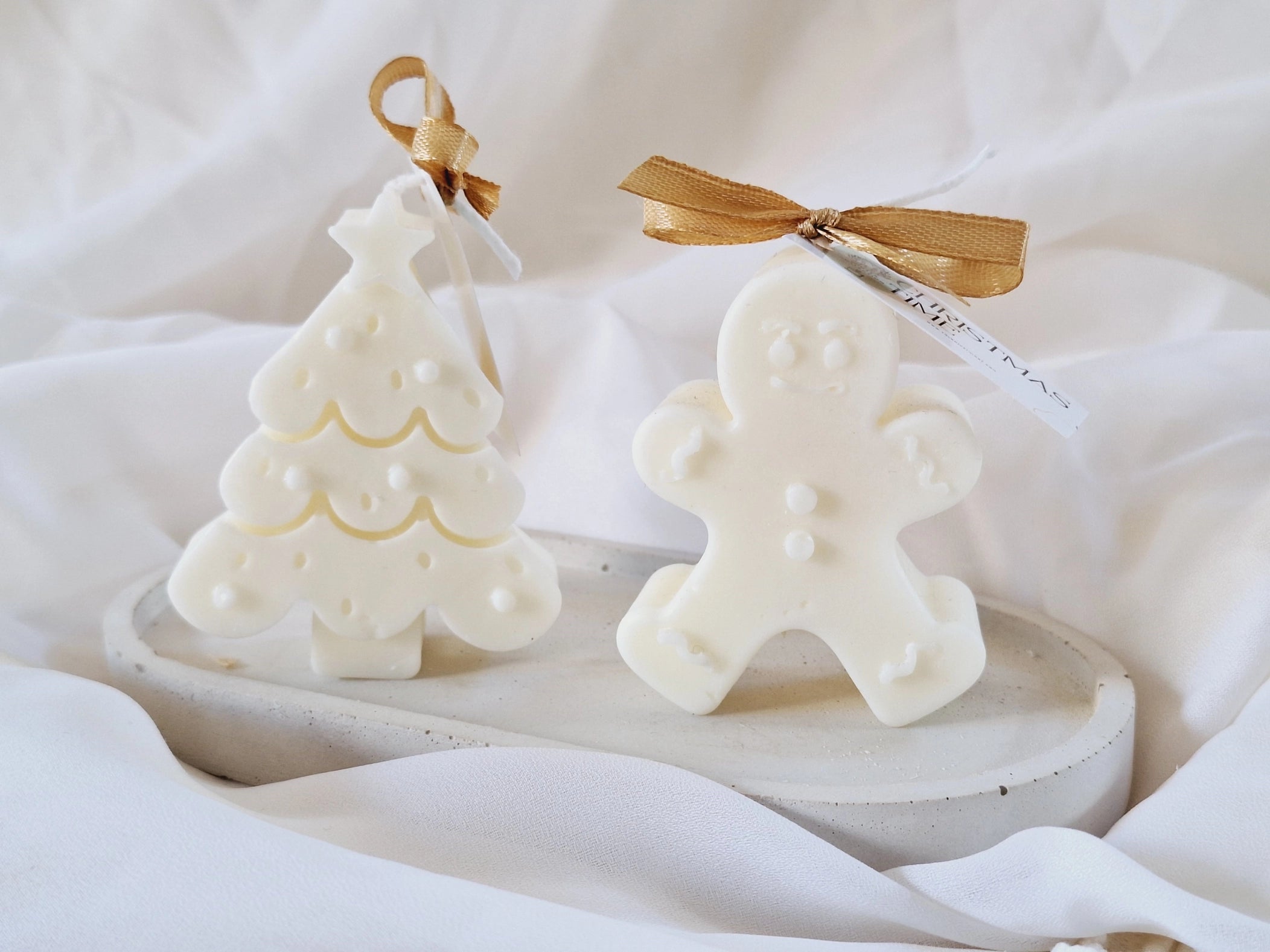 Weihnachtskerzen aus Wachs, Sojabaum und Lebkuchenpuppe (2er-Pack)